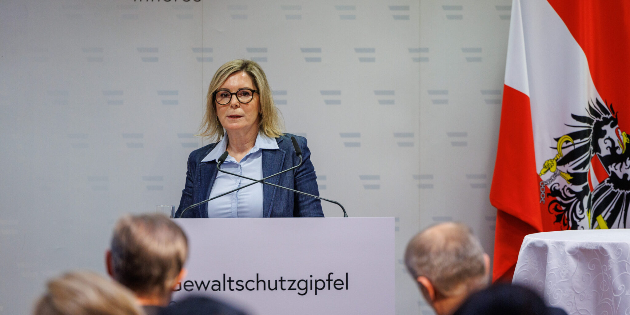 Marina Sorgo referiert über das Thema Gewaltprävention